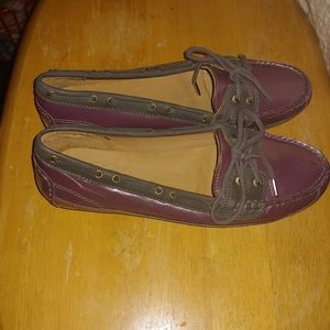 9.5 NWOB Sebago Purple Leather Moccasins Casual Shoes